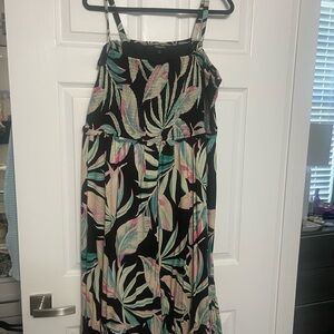 Tropical Leaf Print Maxi Dress